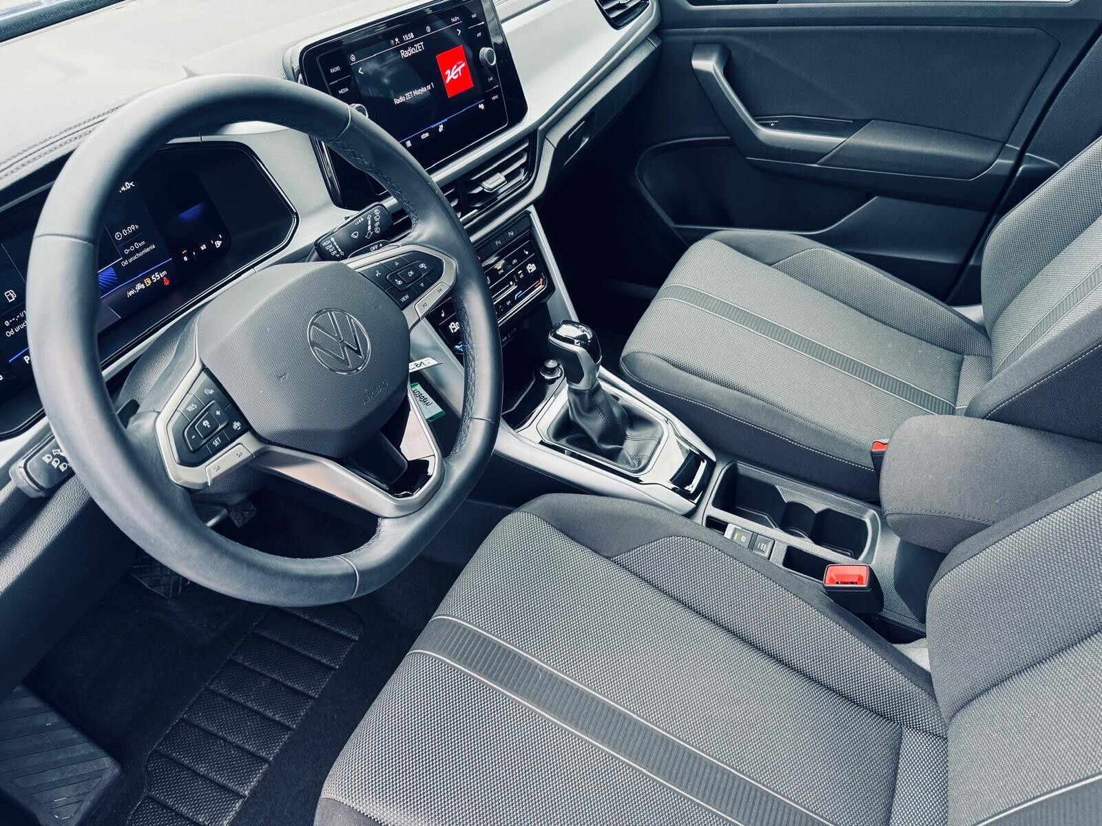 Volkswagen T-Roc - zdjęcie 11