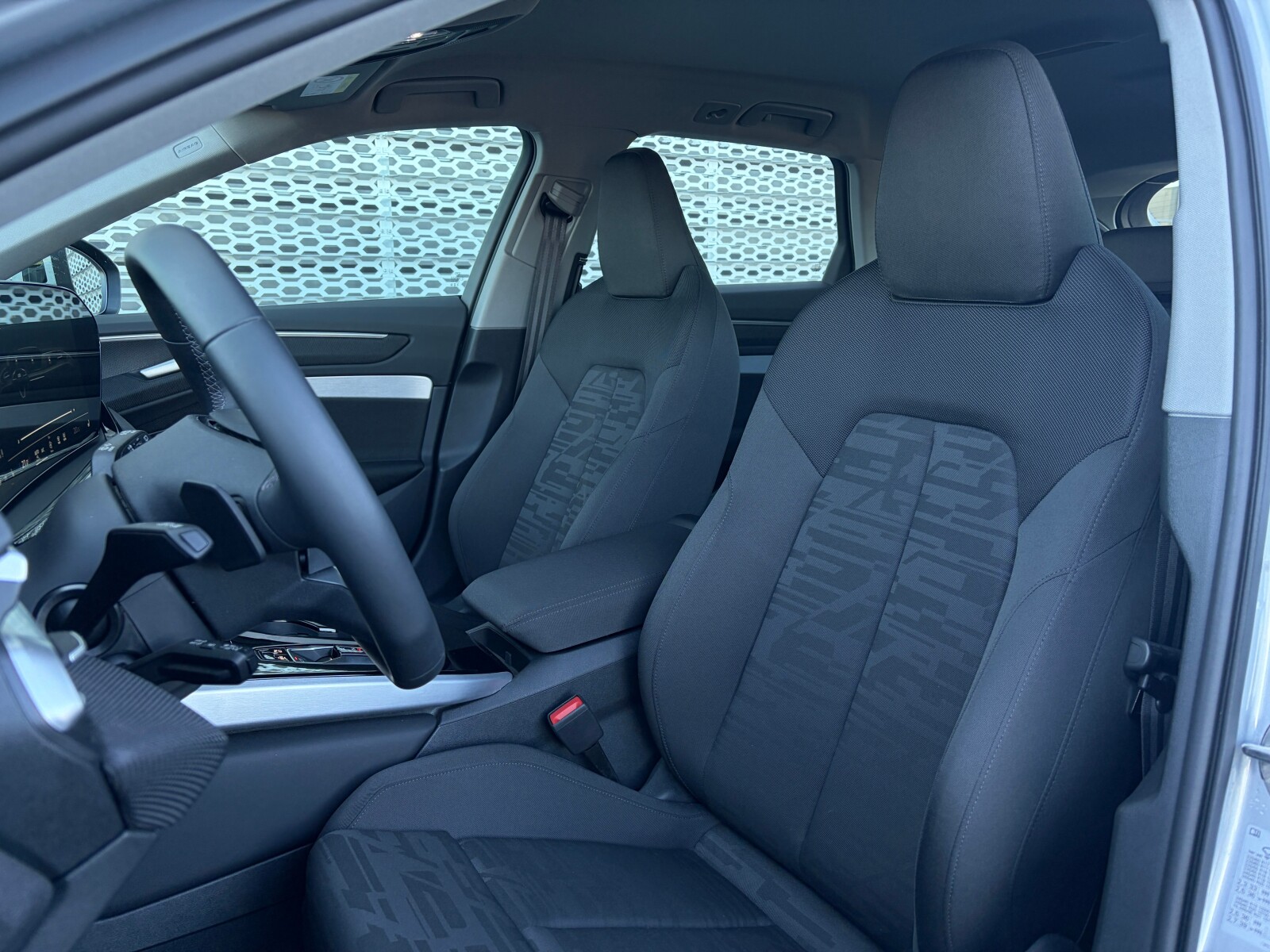 Audi A6 Avant - zdjęcie 13