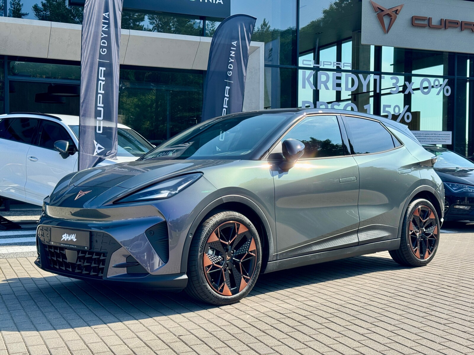 CUPRA RAVAL Dynamic Plus 52 KWh 211 KM 1-biegowa Automatyczna