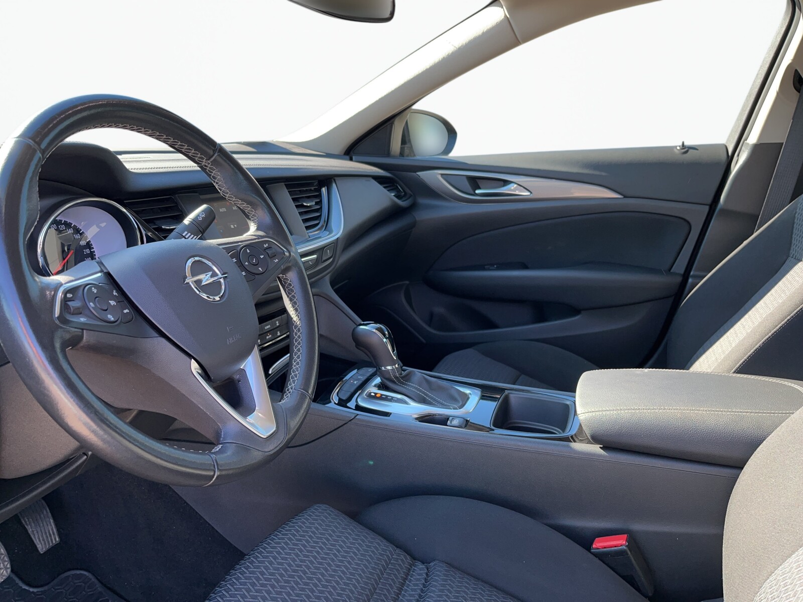 Opel Insignia - zdjęcie 9