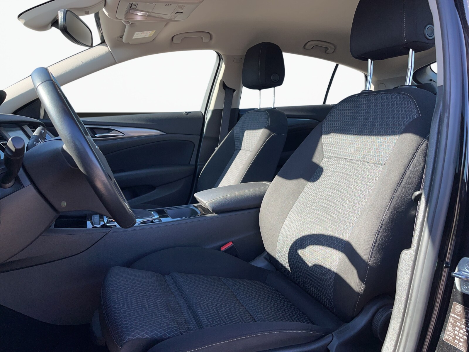 Opel Insignia - zdjęcie 12