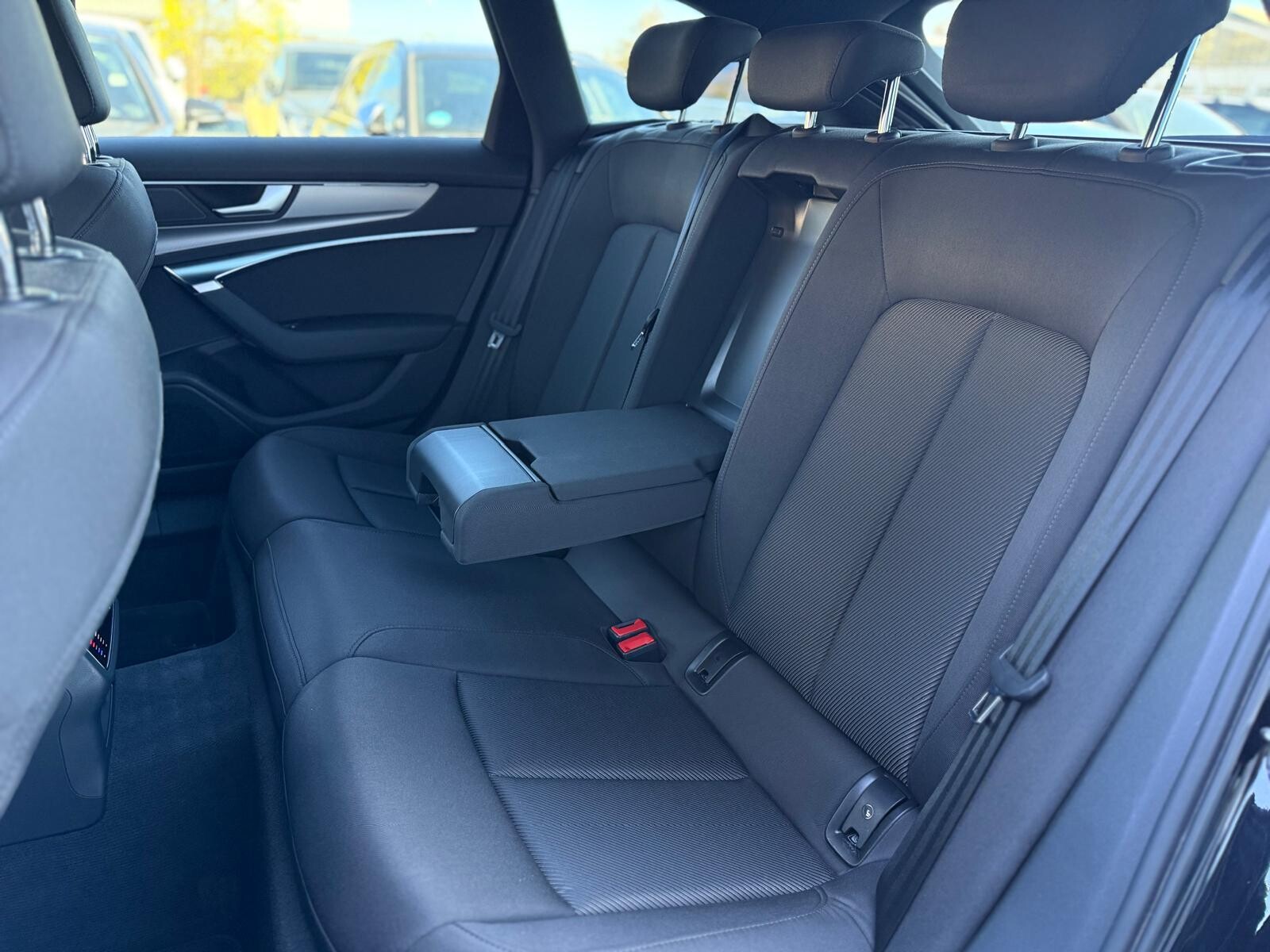Audi A6 Avant - zdjęcie 18