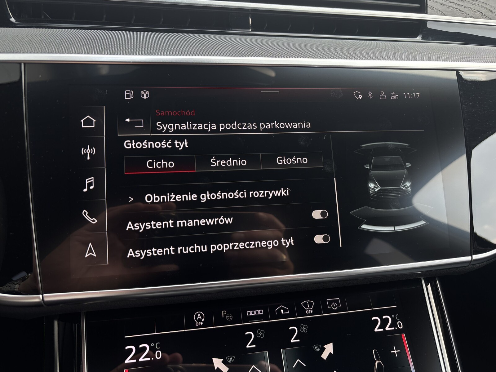 Audi A8 - zdjęcie 25