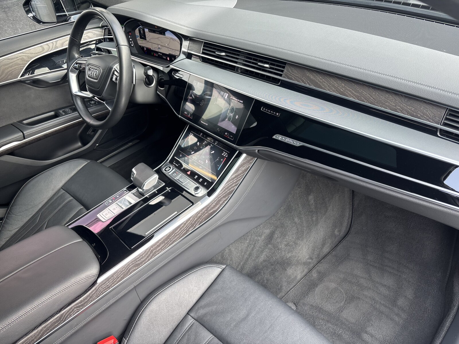 Audi A8 - zdjęcie 35