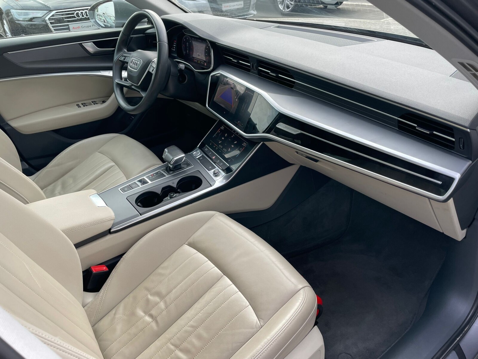 Audi A6 Limousine - zdjęcie 21