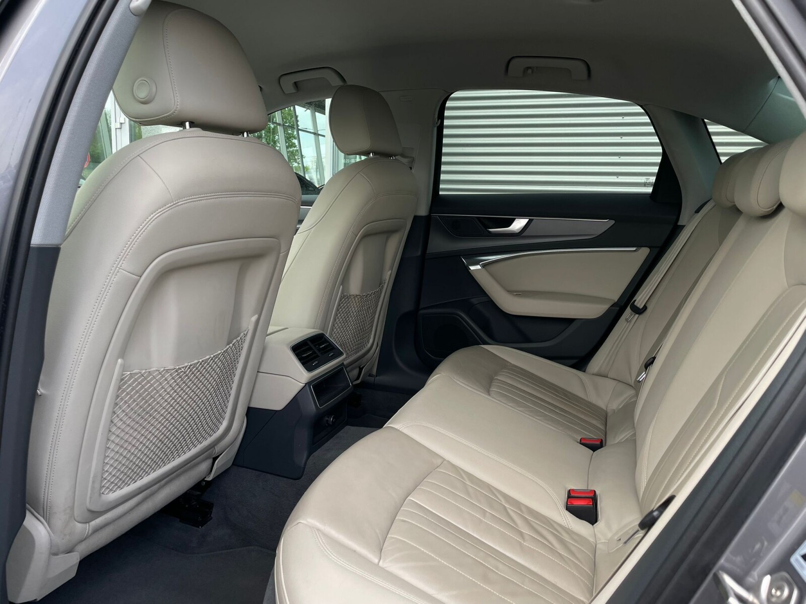 Audi A6 Limousine - zdjęcie 11