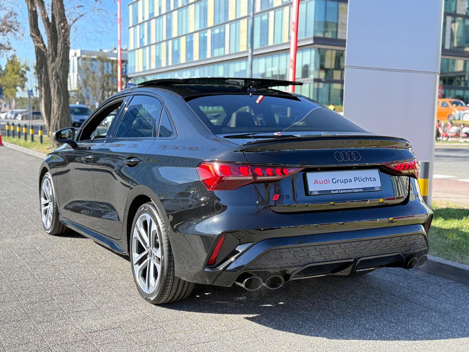 Audi S3 Limousine - zdjęcie 9