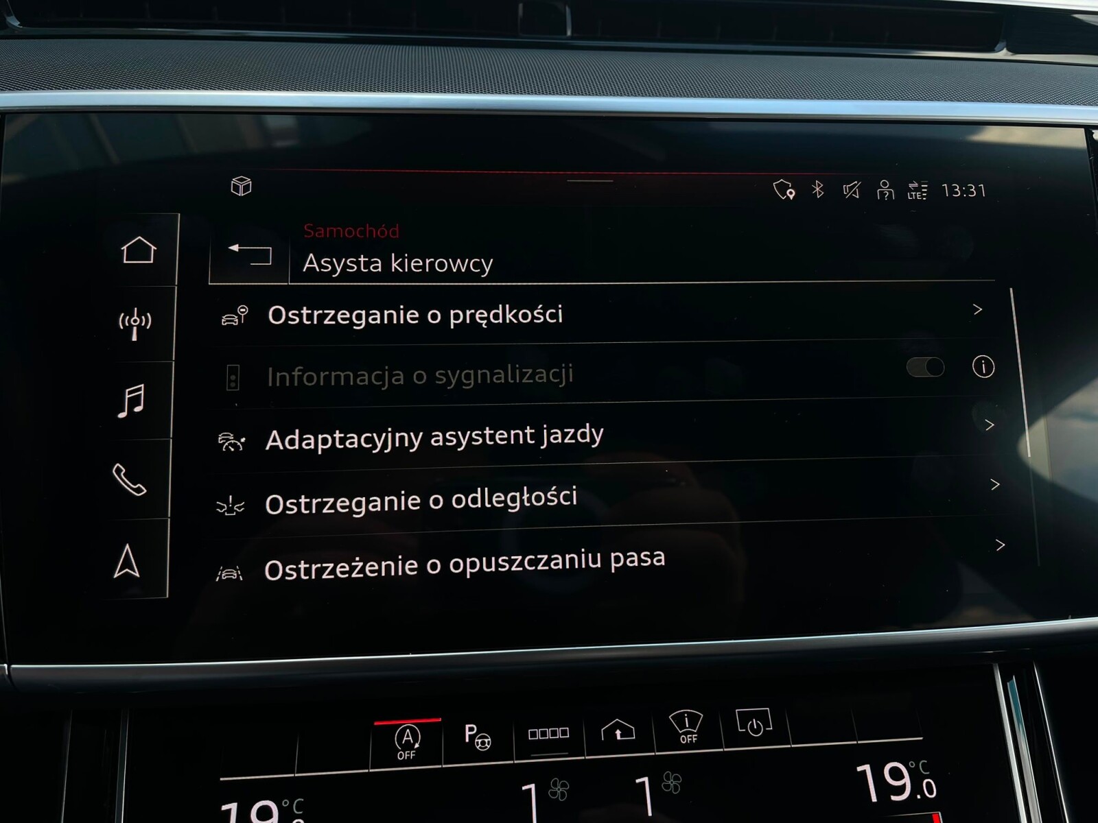 Audi A8 - zdjęcie 36