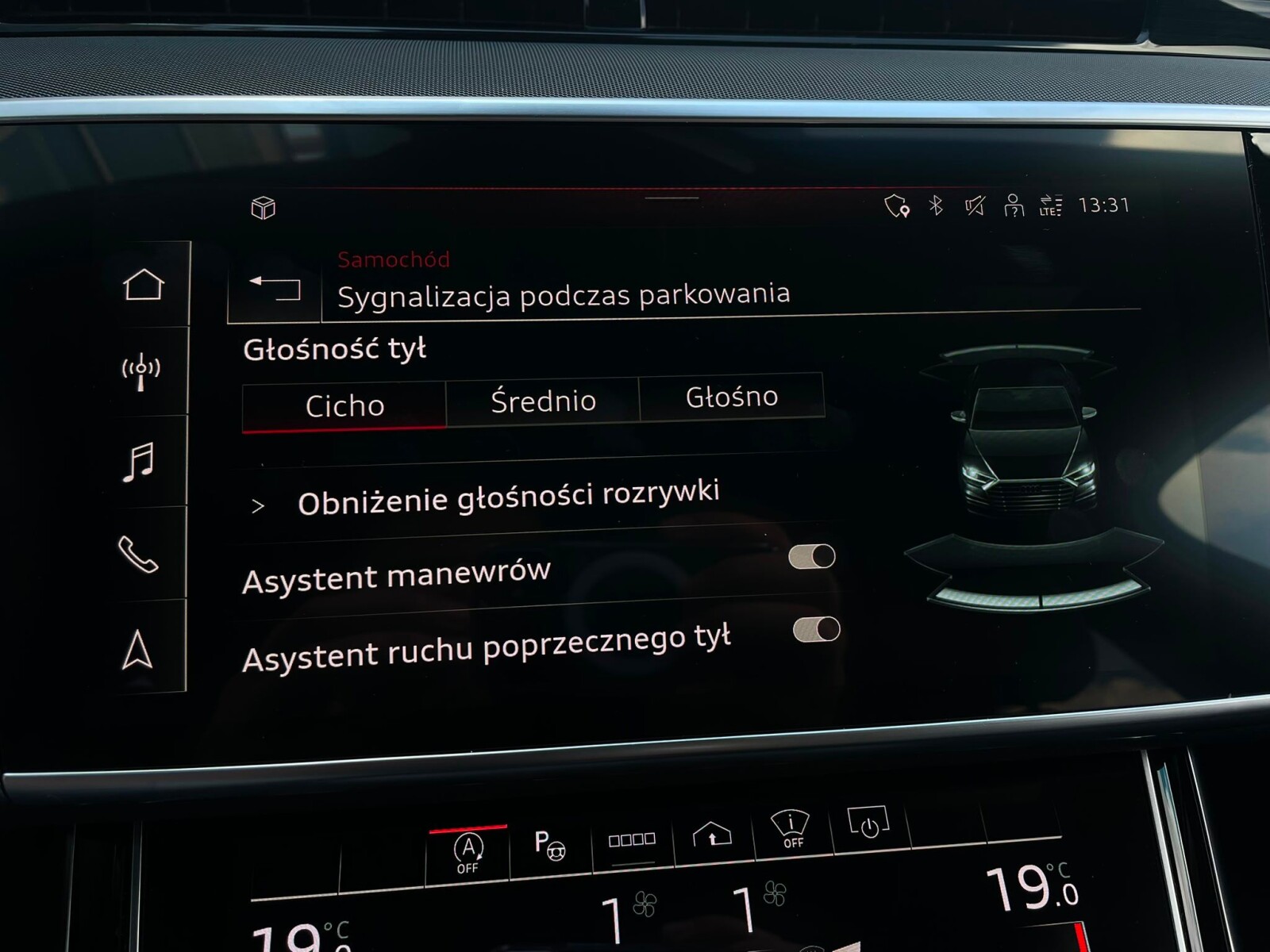 Audi A8 - zdjęcie 35