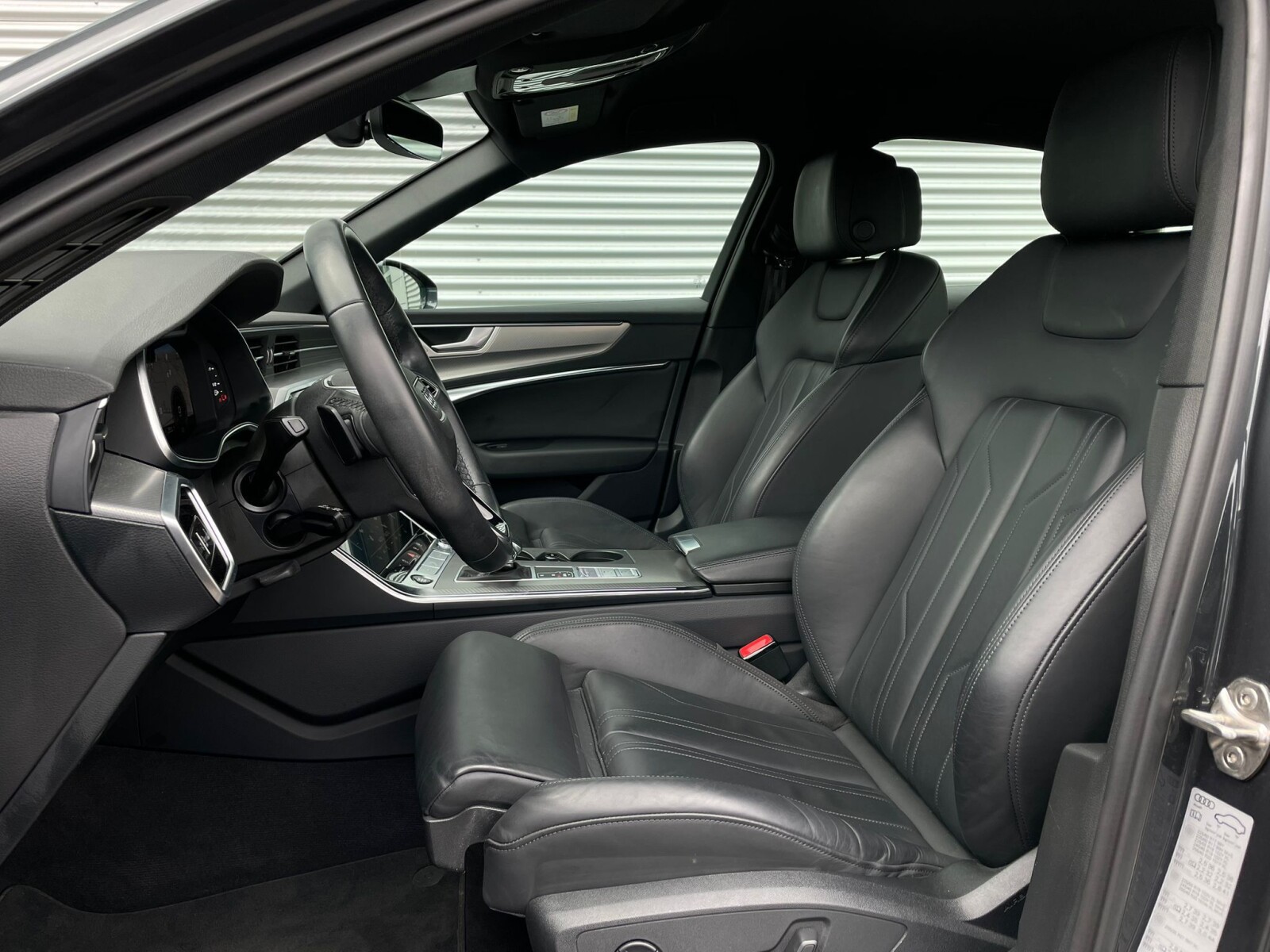 Audi A6 Limousine - zdjęcie 21