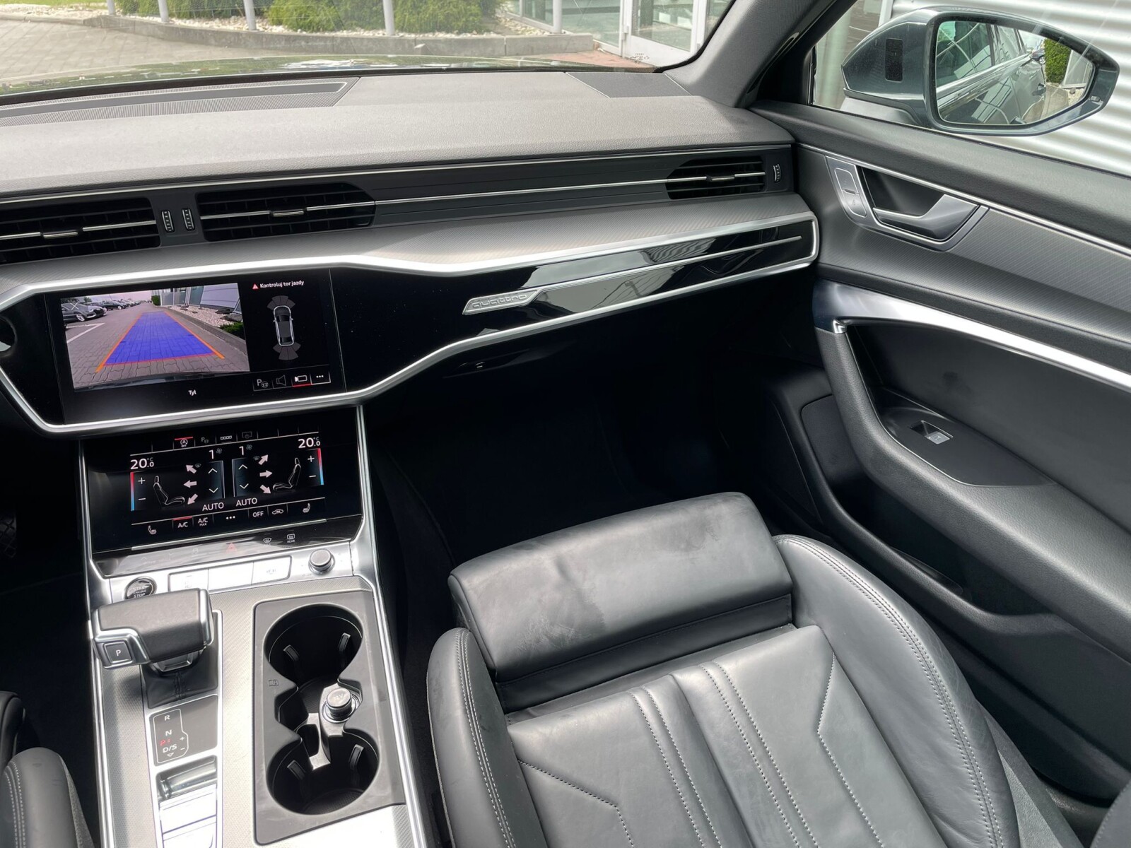 Audi A6 Limousine - zdjęcie 16