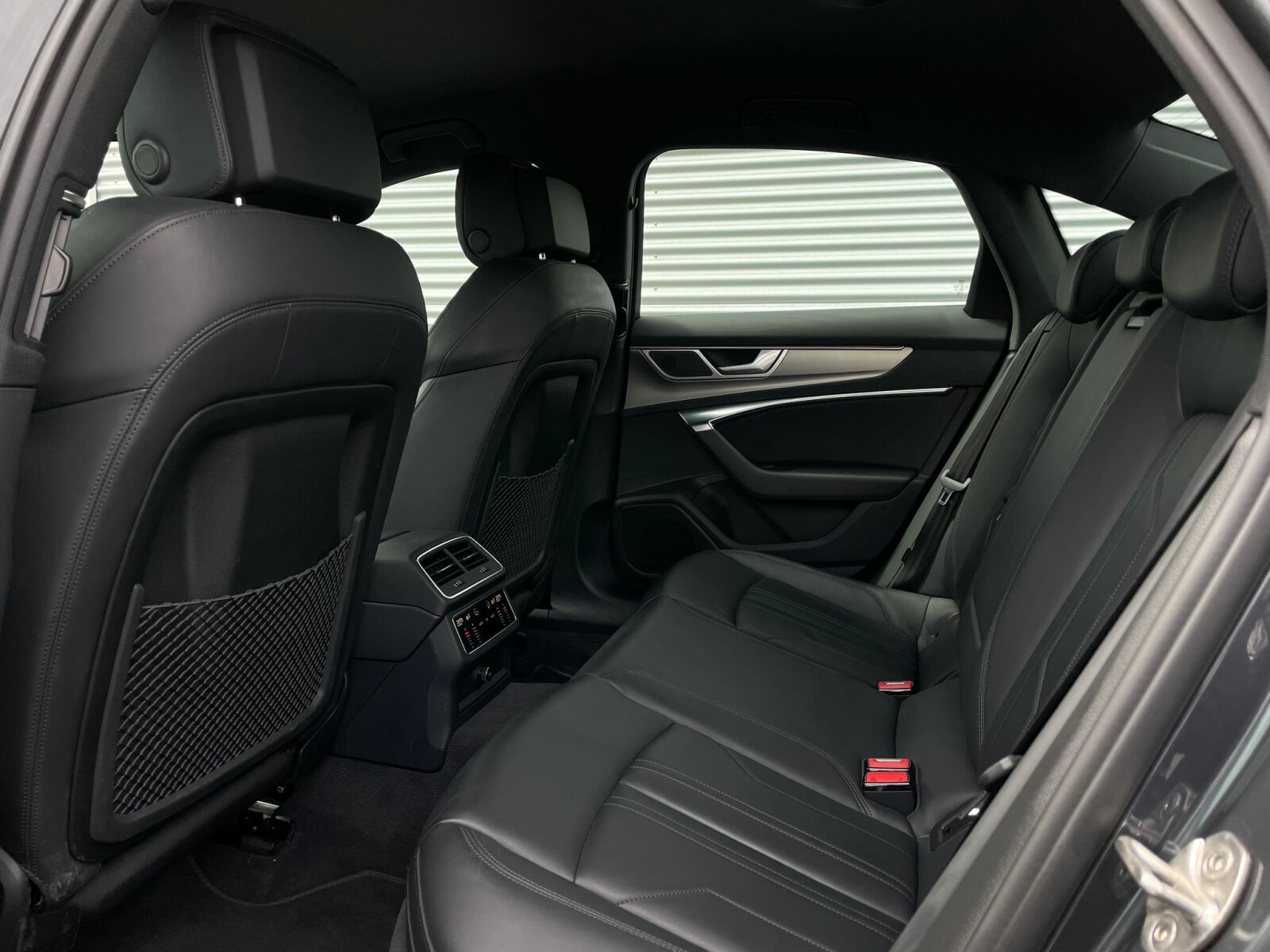 Audi A6 Limousine - zdjęcie 11