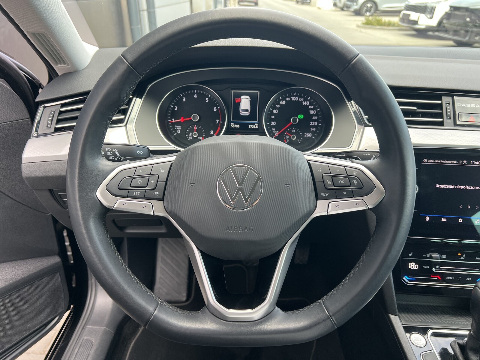 Volkswagen Passat Variant - zdjęcie 23