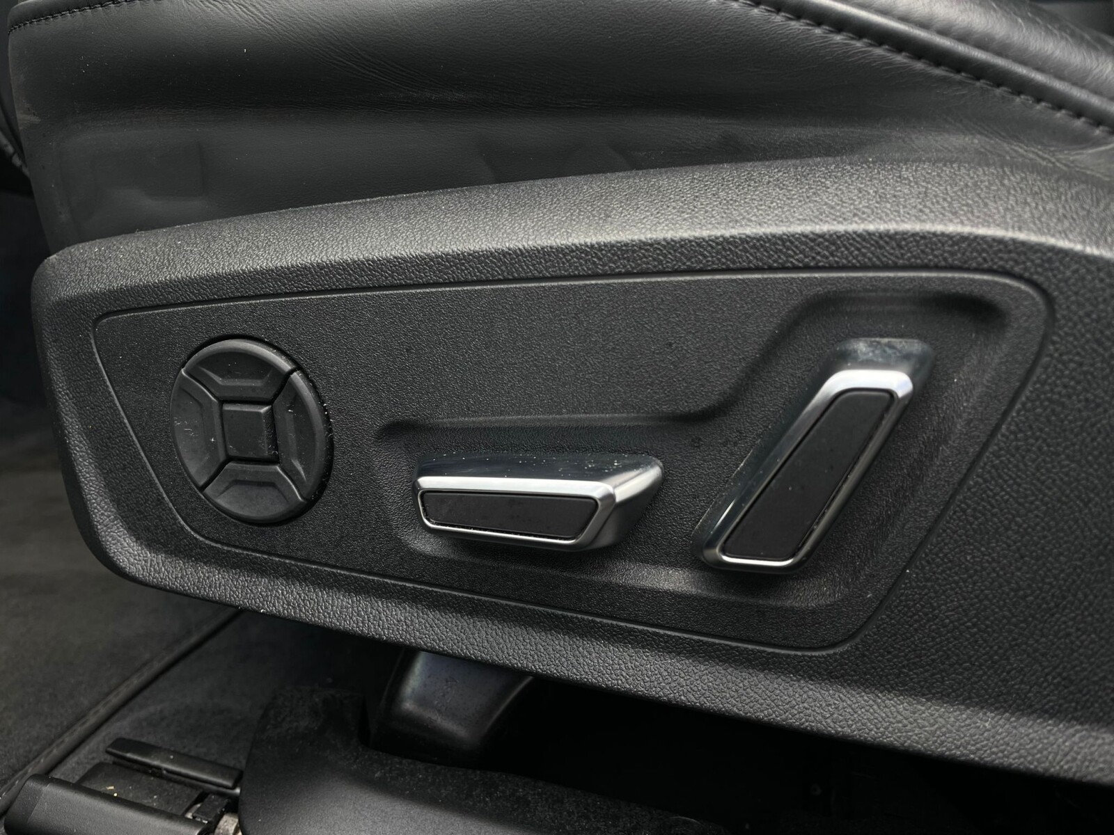 Audi A6 allroad quattro - zdjęcie 22