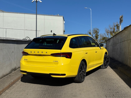Combi Sportline 1.5 TSI M-HEV 150 KM DSG !! Kolor Specjalny !! Od Ręki