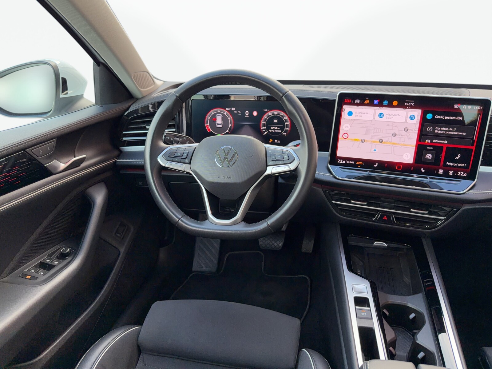 Volkswagen Passat Variant - zdjęcie 18