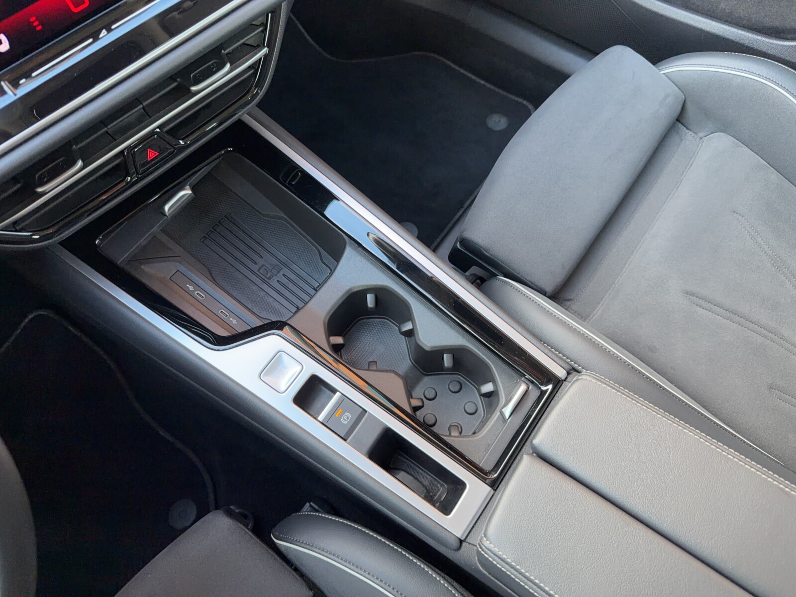Volkswagen Passat Variant - zdjęcie 19