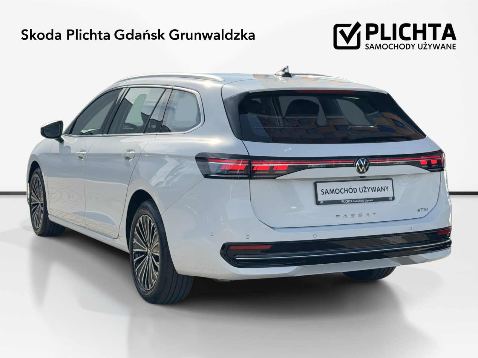 Volkswagen Passat Variant - zdjęcie 7