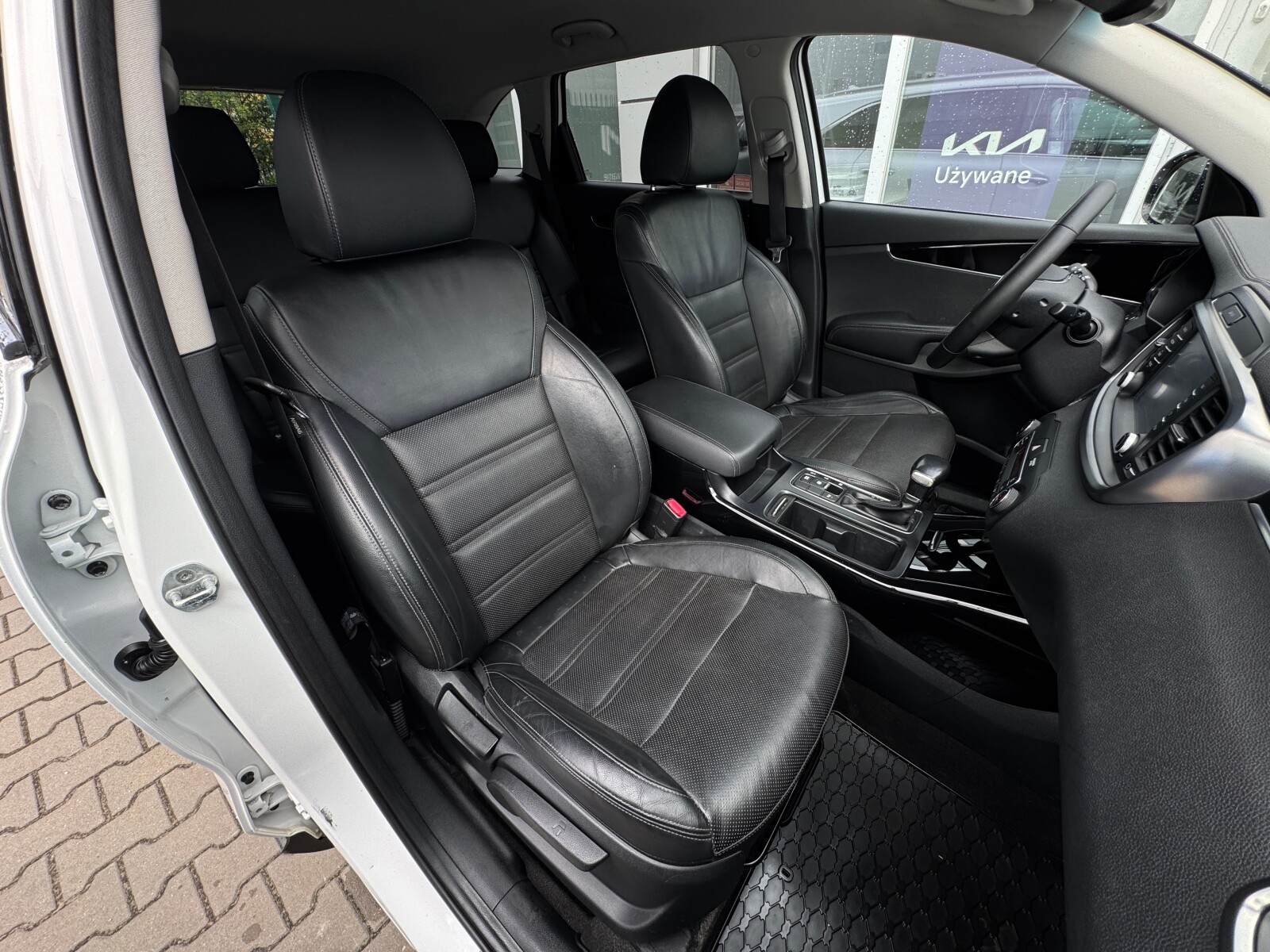 Kia Sorento - zdjęcie 12
