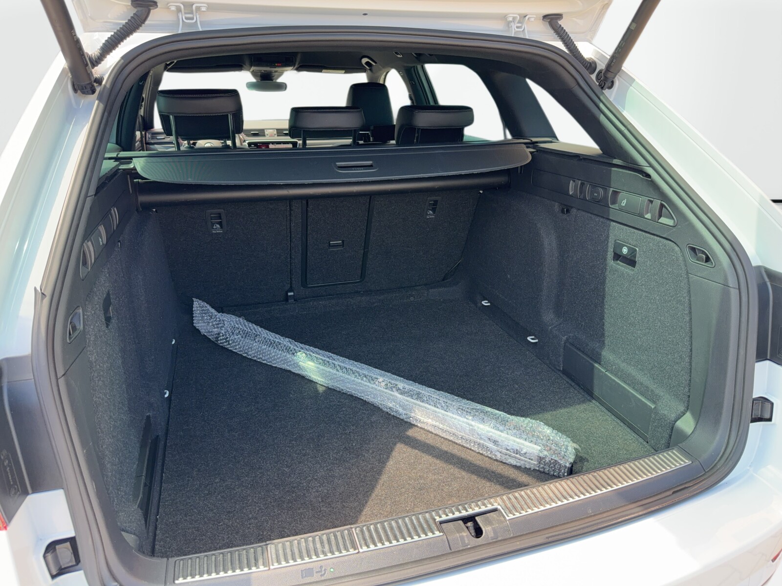 Škoda Superb - zdjęcie 38