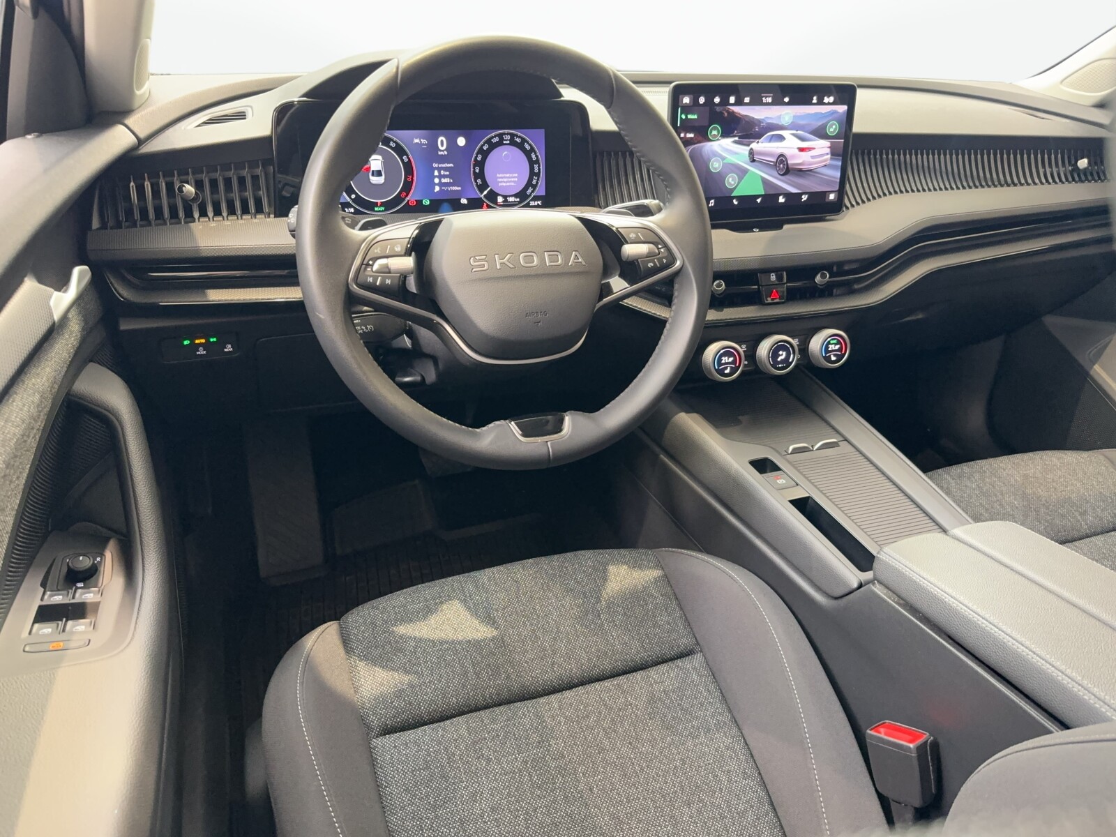 Škoda Superb - zdjęcie 14