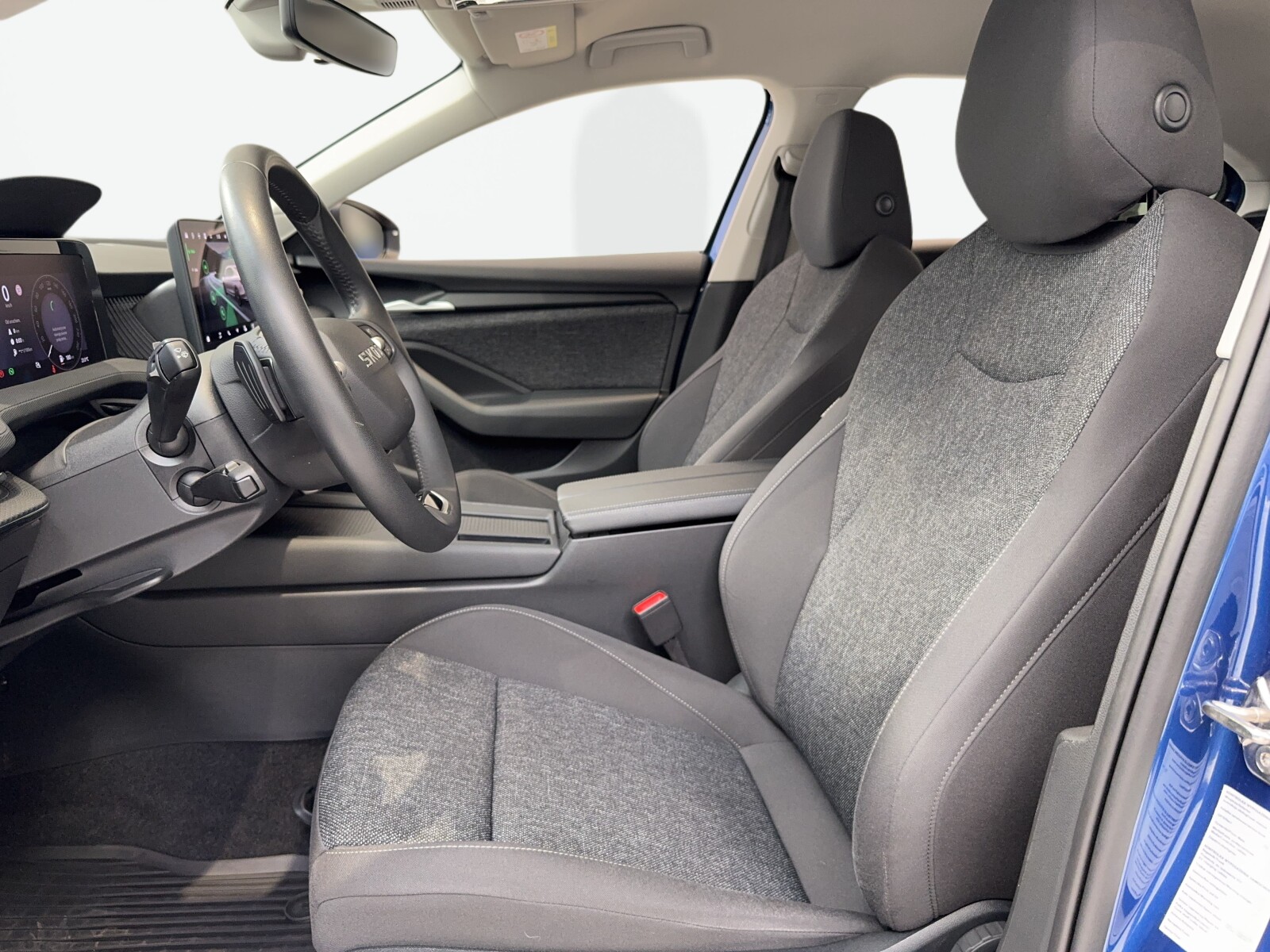 Škoda Superb - zdjęcie 9