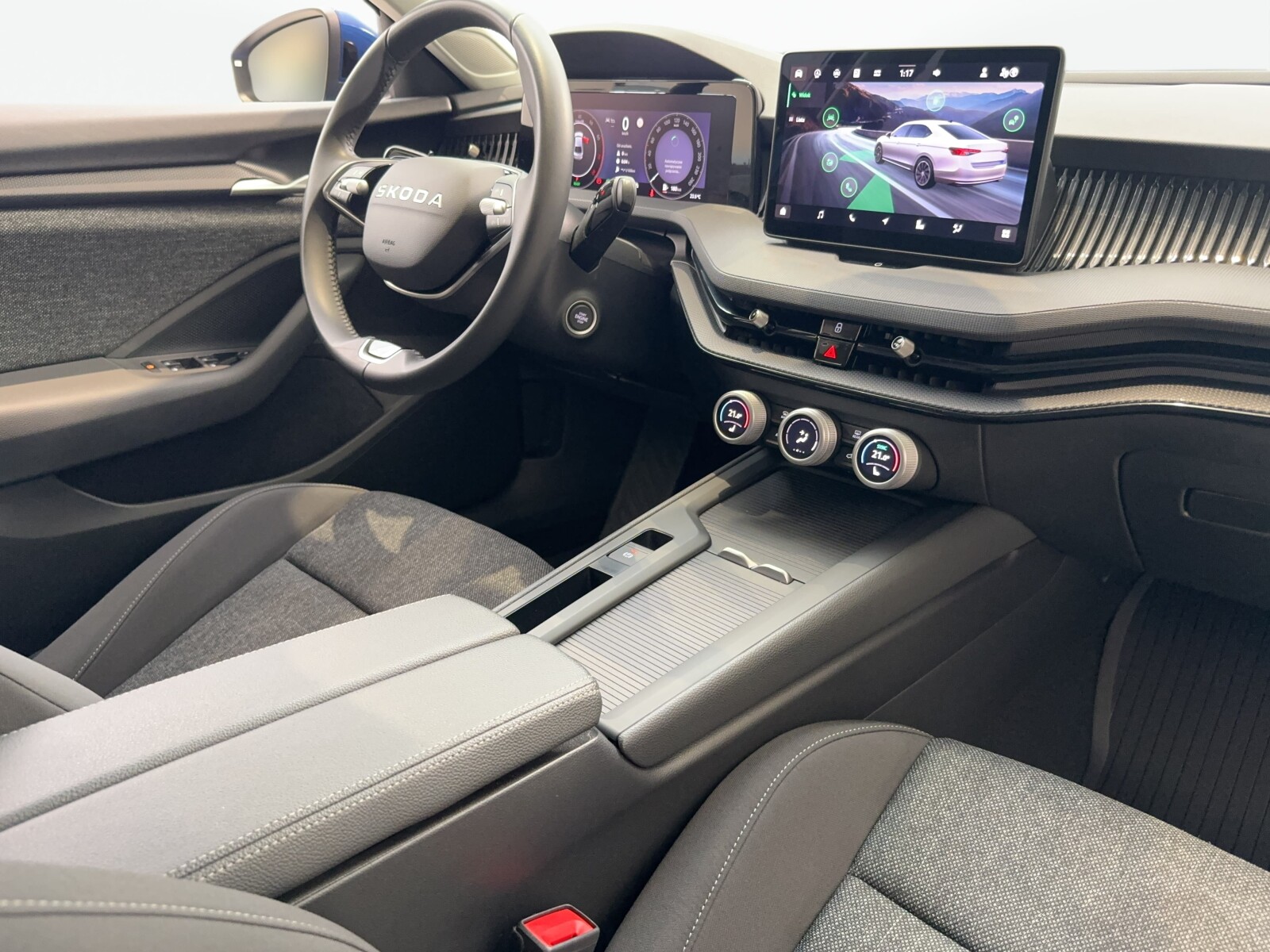 Škoda Superb - zdjęcie 21