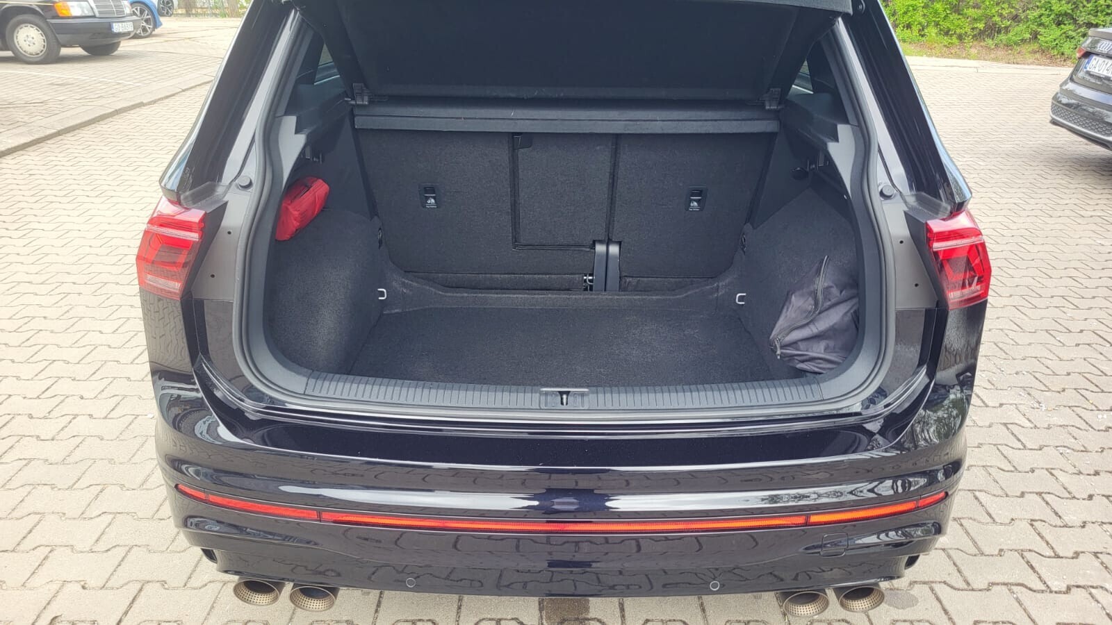 Volkswagen Tiguan - zdjęcie 12