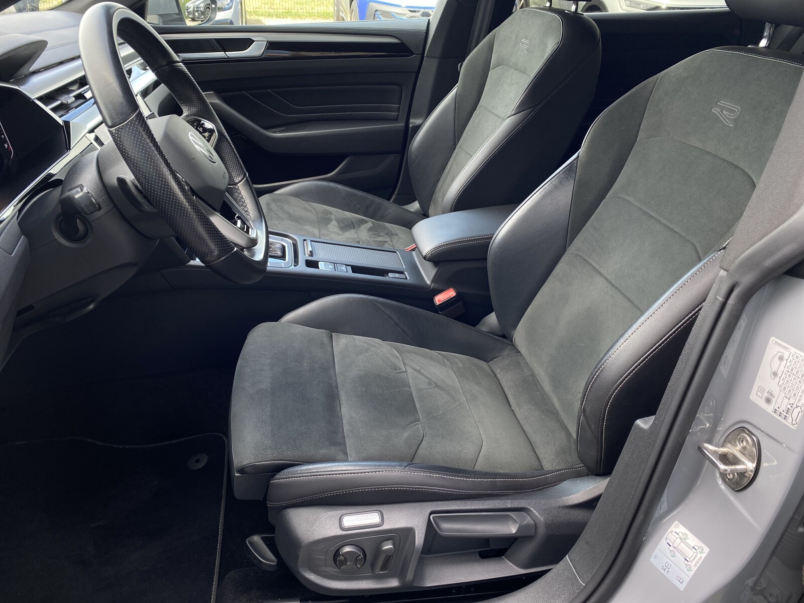 Volkswagen Arteon - zdjęcie 11