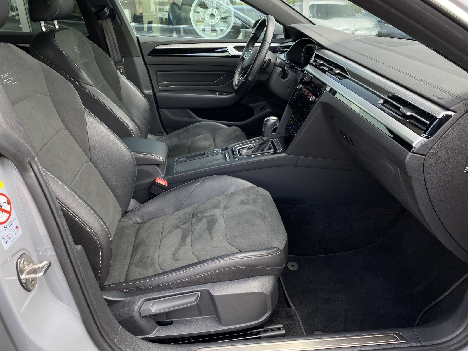 Volkswagen Arteon - zdjęcie 29
