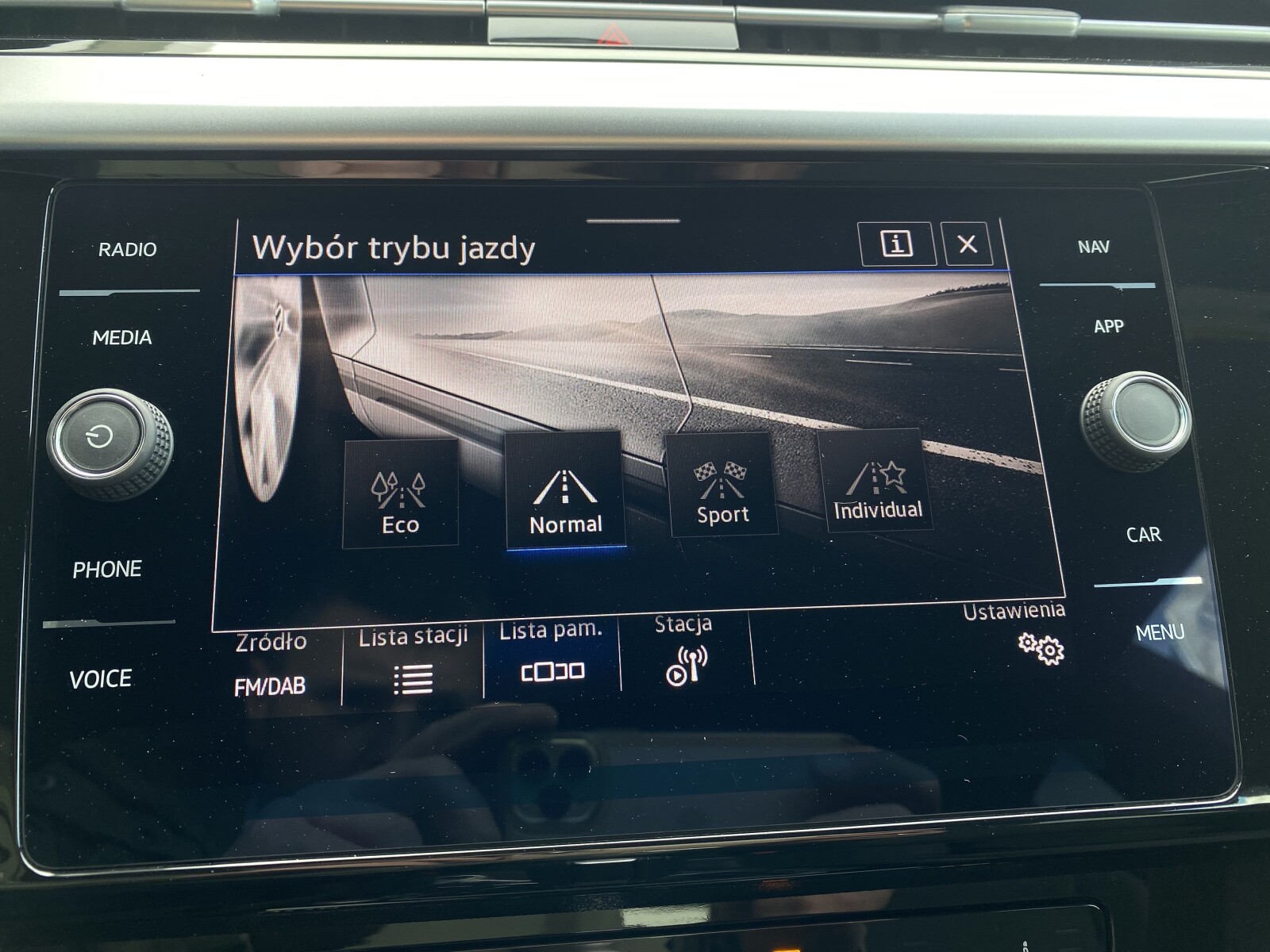 Volkswagen Arteon - zdjęcie 20