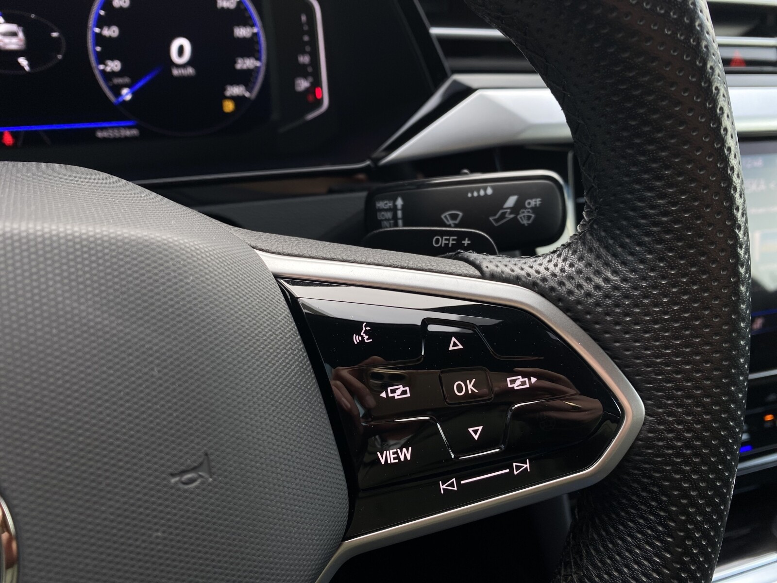Volkswagen Arteon - zdjęcie 16