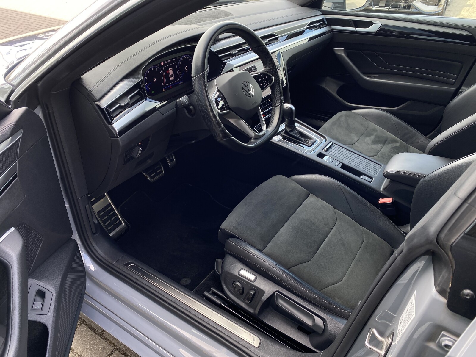 Volkswagen Arteon - zdjęcie 9