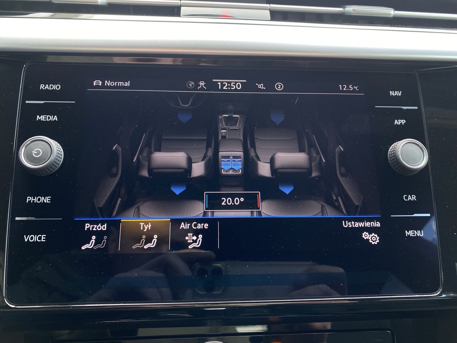 Volkswagen Arteon - zdjęcie 25