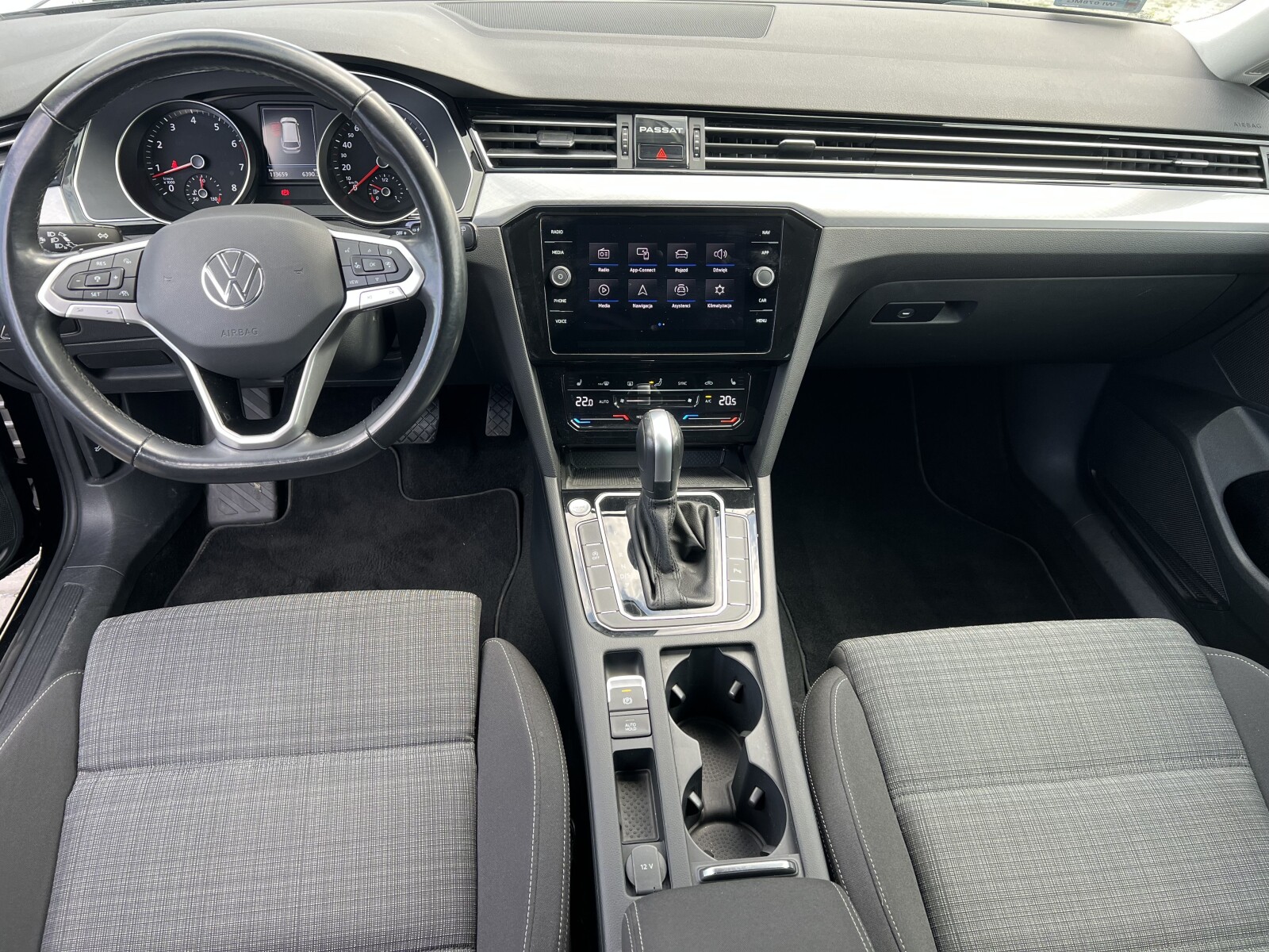 Volkswagen Passat Variant - zdjęcie 9