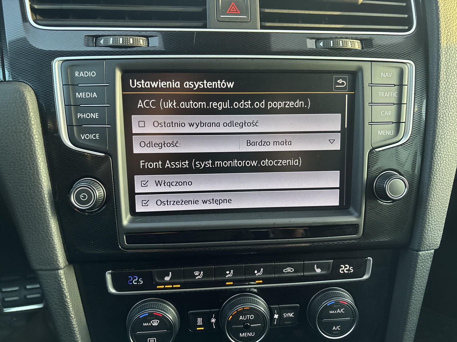 Volkswagen Golf - zdjęcie 25