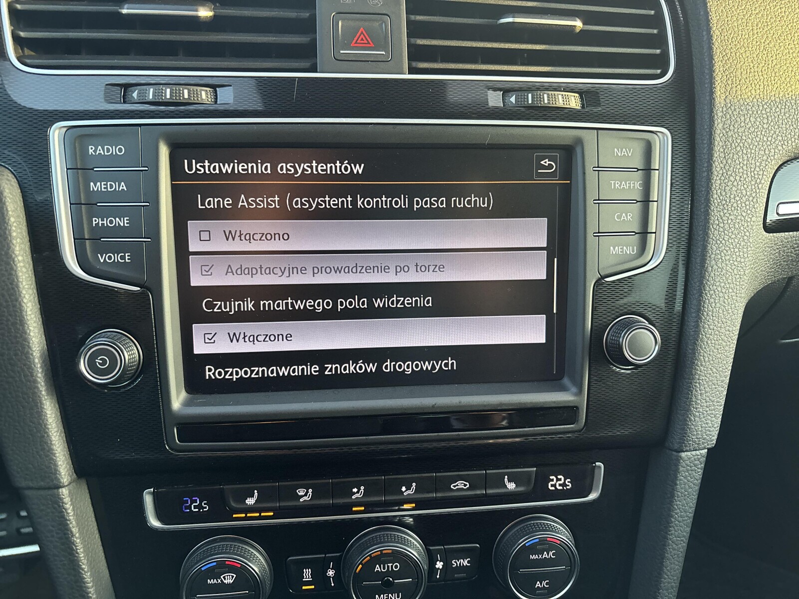 Volkswagen Golf - zdjęcie 26