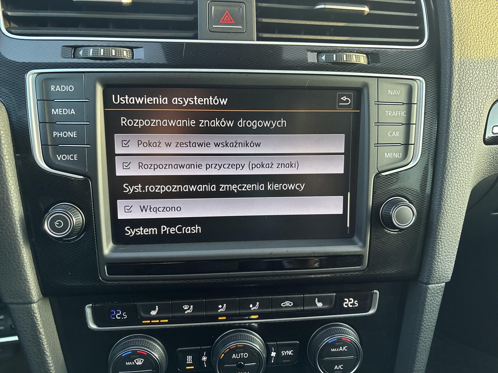 Volkswagen Golf - zdjęcie 27