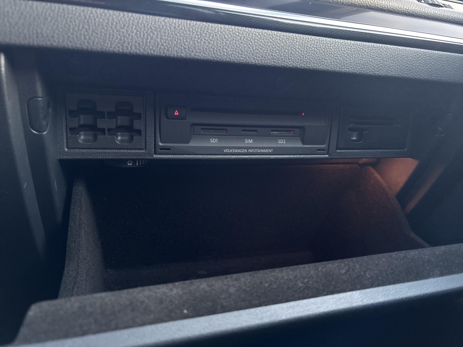 Volkswagen Golf - zdjęcie 32