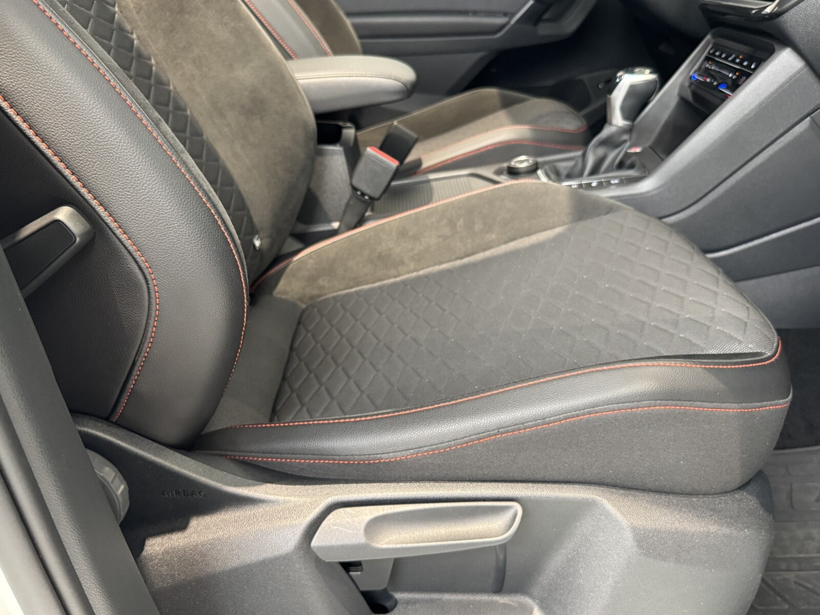 Seat Tarraco - zdjęcie 23