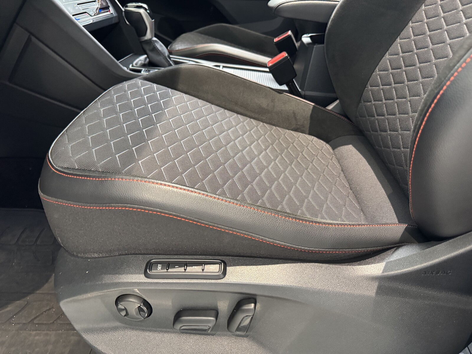 Seat Tarraco - zdjęcie 11