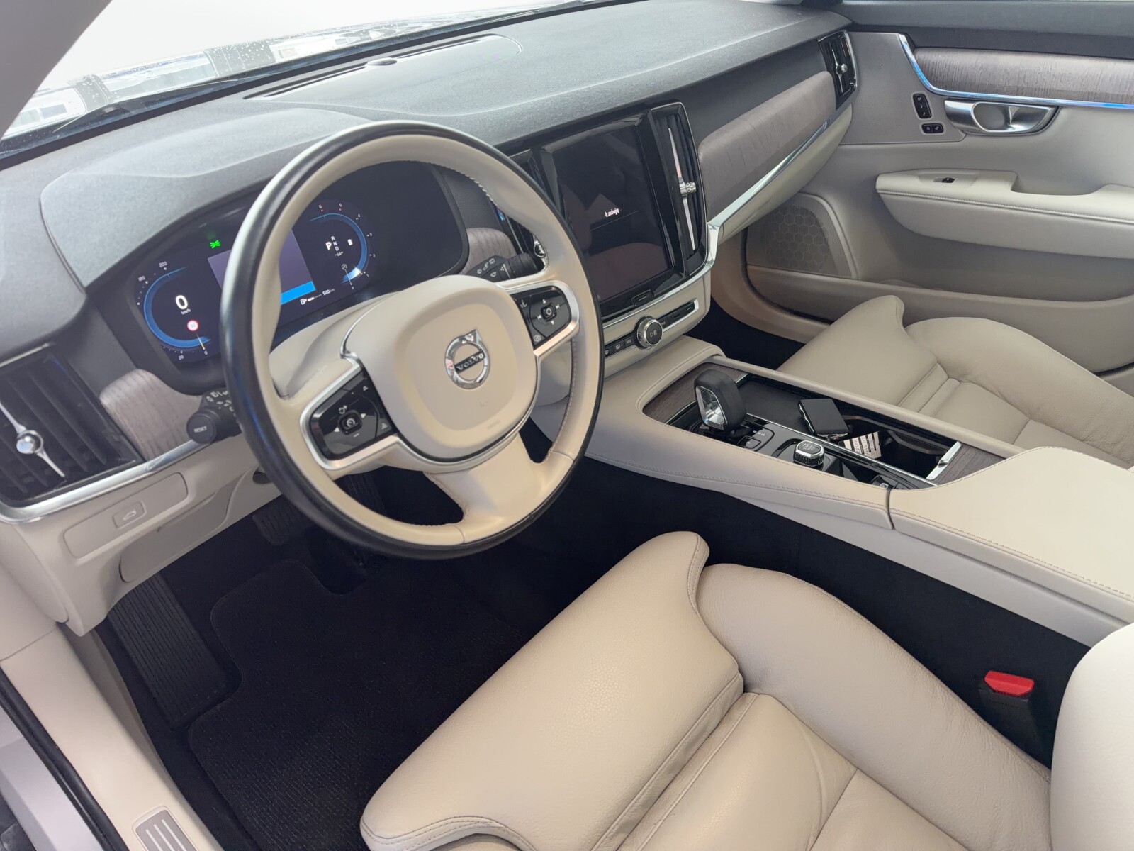 Volvo V90 Cross Country - zdjęcie 9