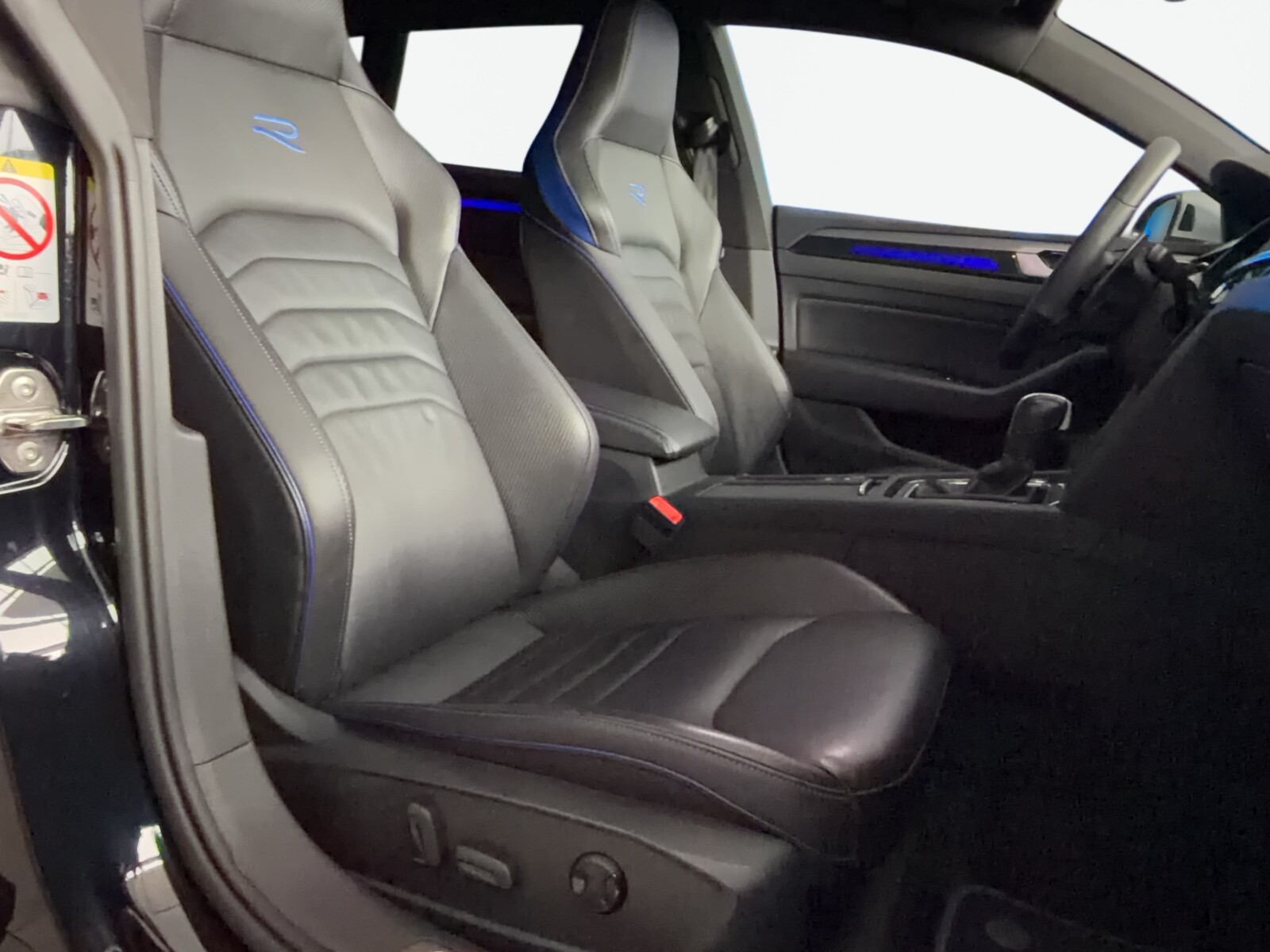Volkswagen Arteon Shooting Brake - zdjęcie 15
