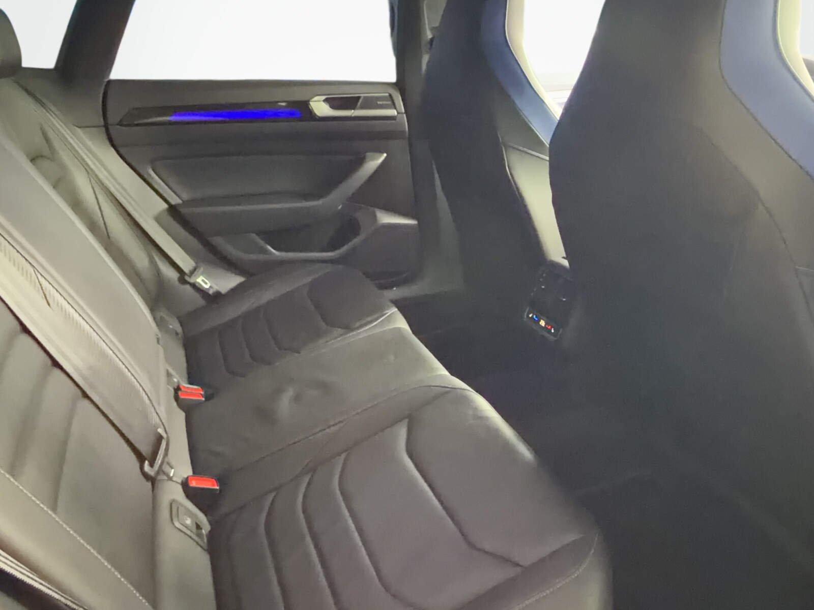 Volkswagen Arteon Shooting Brake - zdjęcie 17