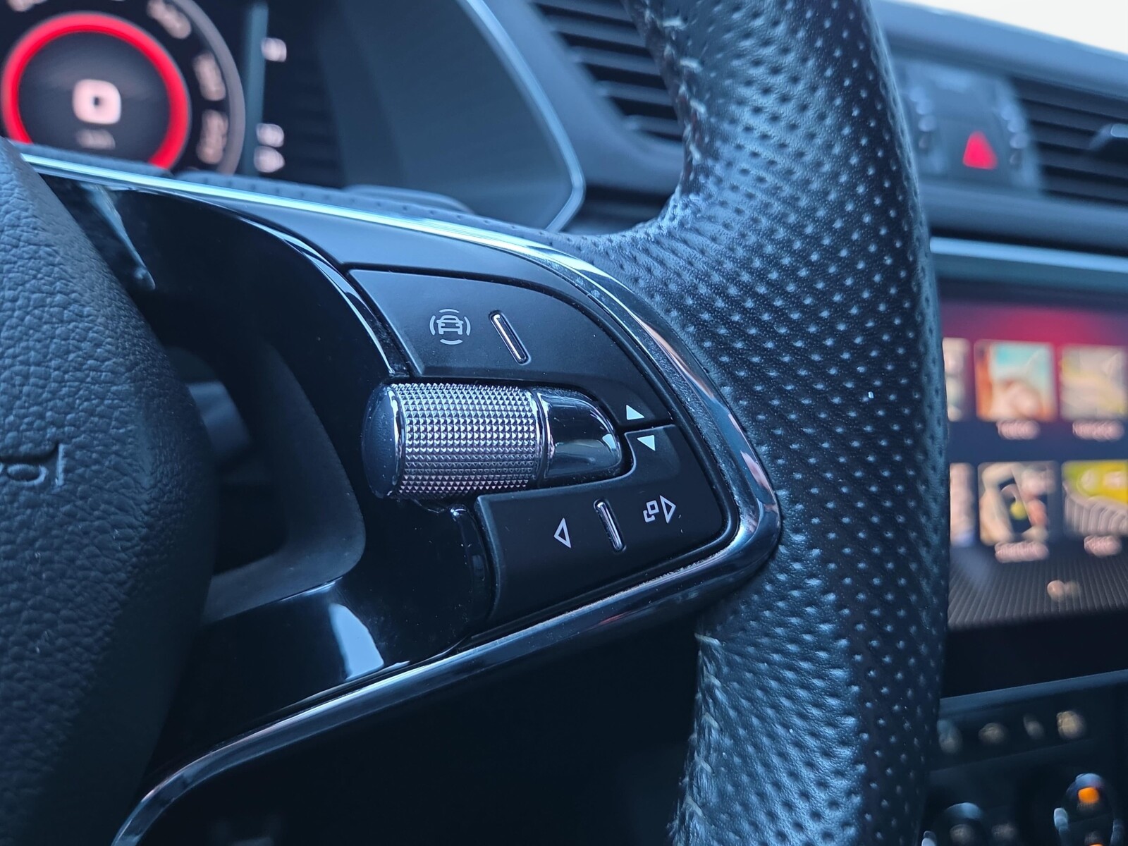 Škoda Superb Combi - zdjęcie 19