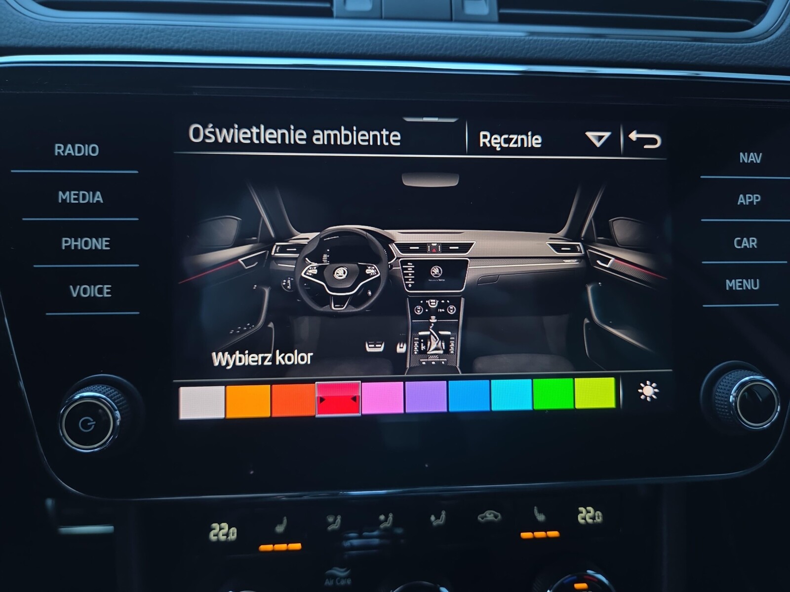 Škoda Superb Combi - zdjęcie 24