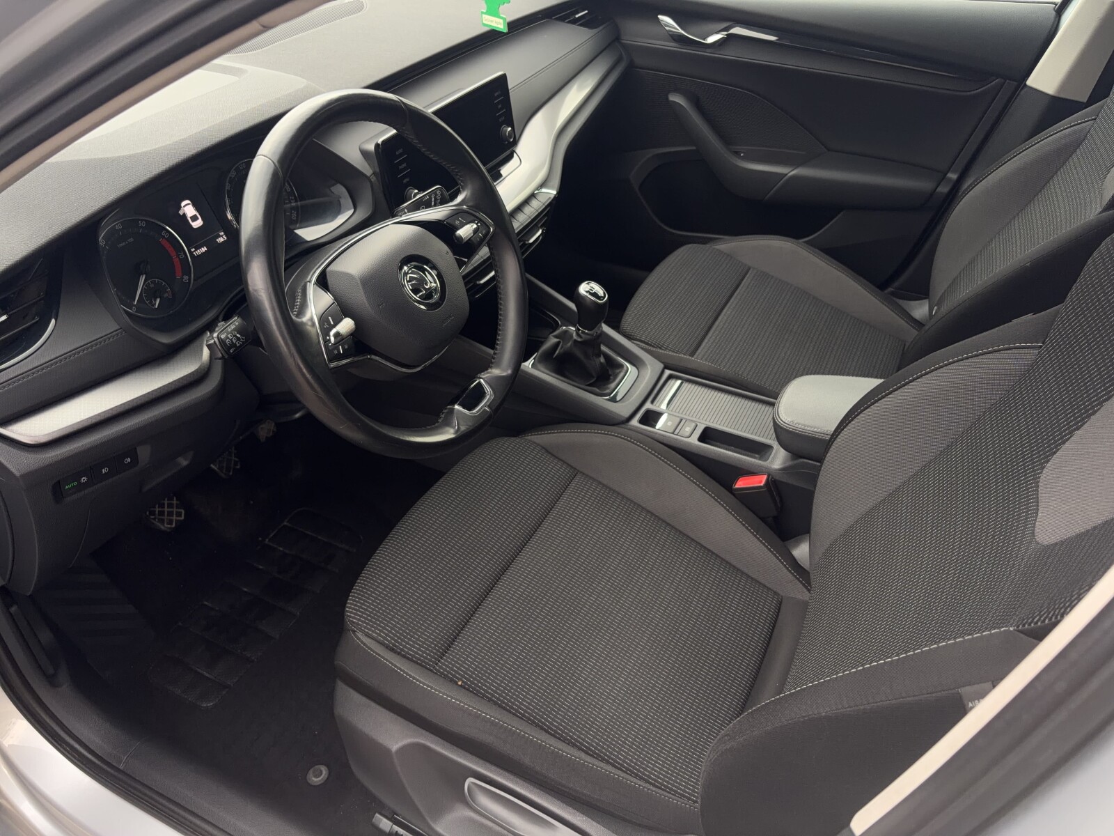 Škoda Octavia - zdjęcie 9