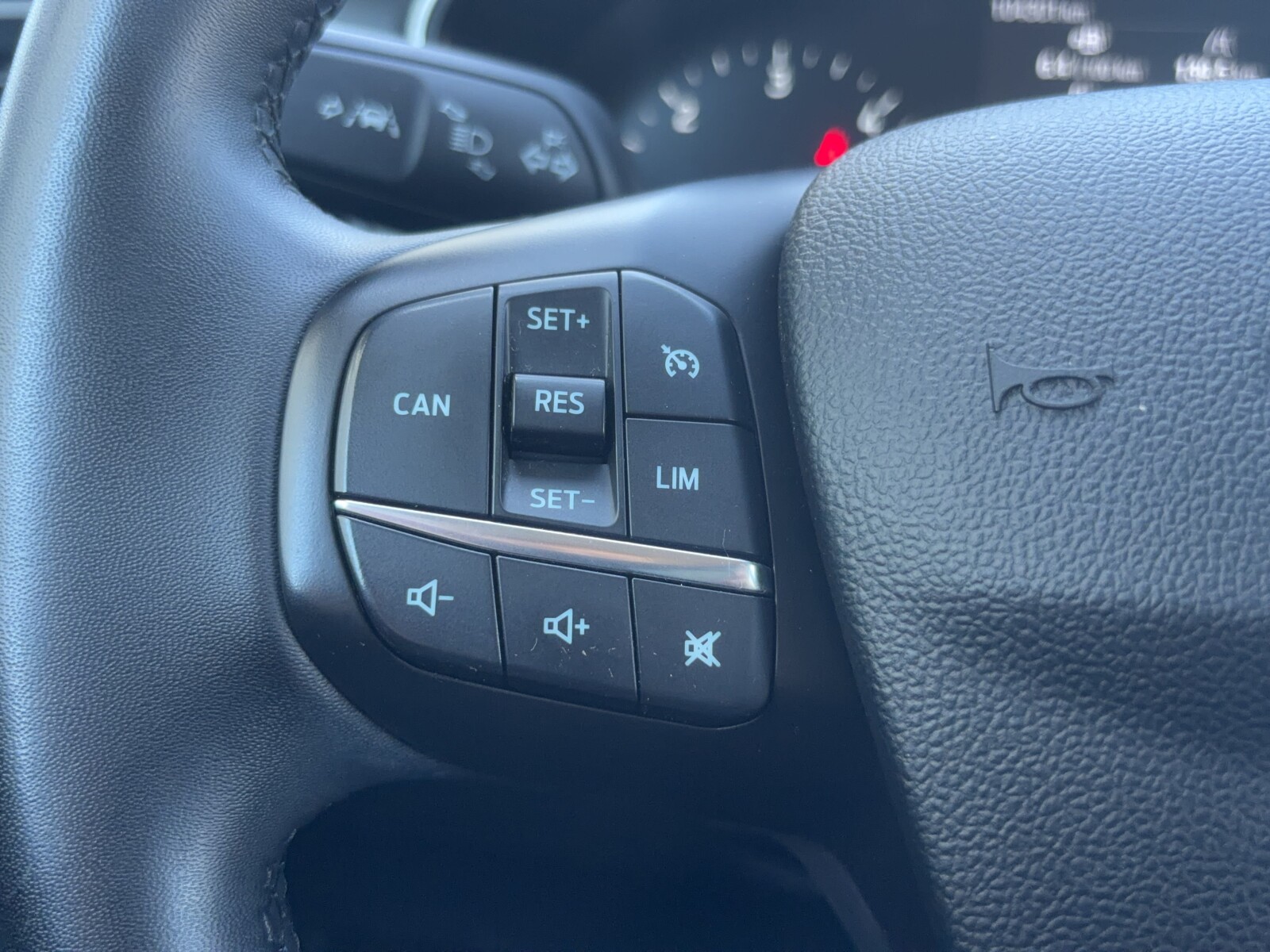 Ford Focus - zdjęcie 18
