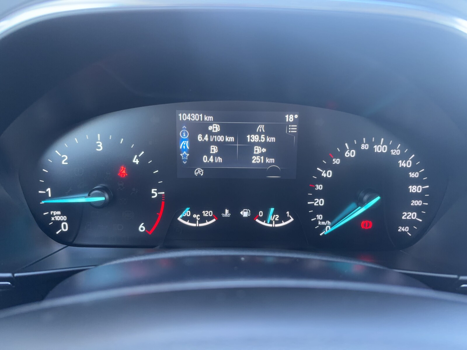 Ford Focus - zdjęcie 13