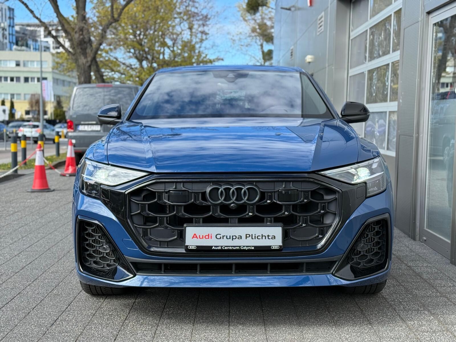 Audi SQ8 - zdjęcie 11